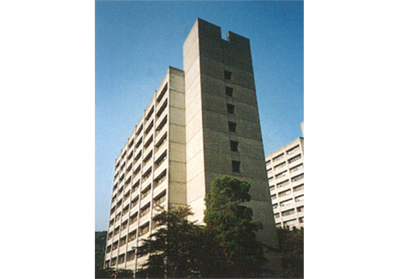 写真：東京工業大学大学院 総合理工学研究科校舎（東京都）